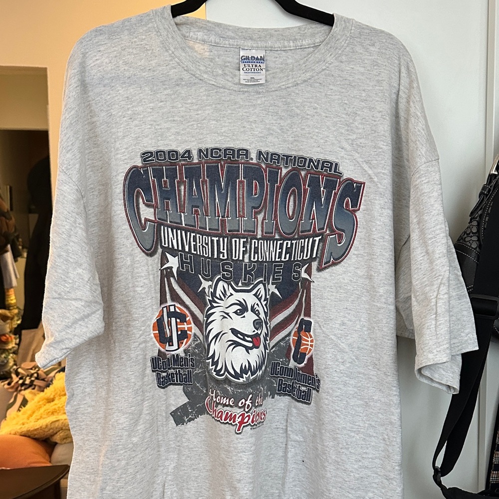 Gildan Gray University of Connecticut Huskies Champions T-Shirt